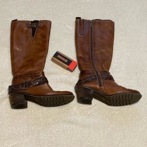 Pikolinos Brown Boots